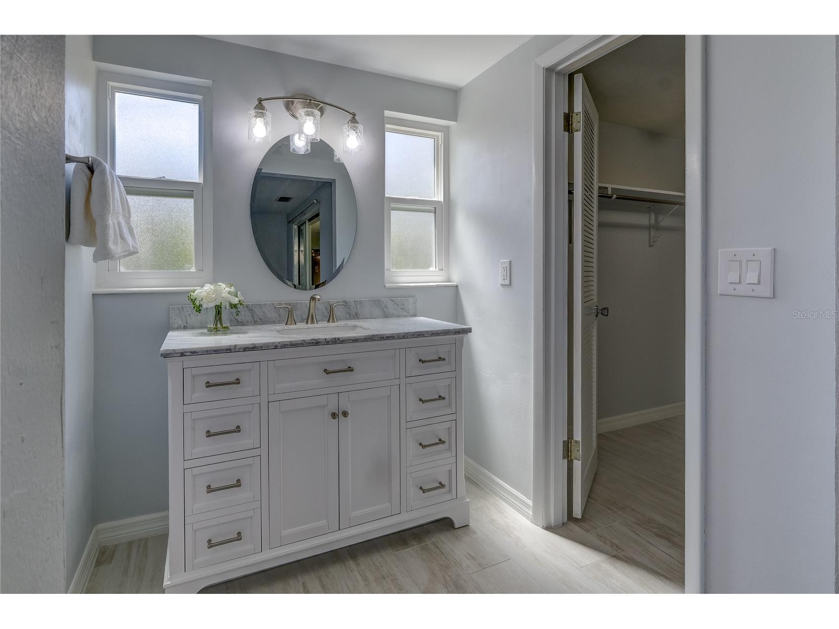3024 Chase Circle Sarasota FL 34231 A4692134 image12