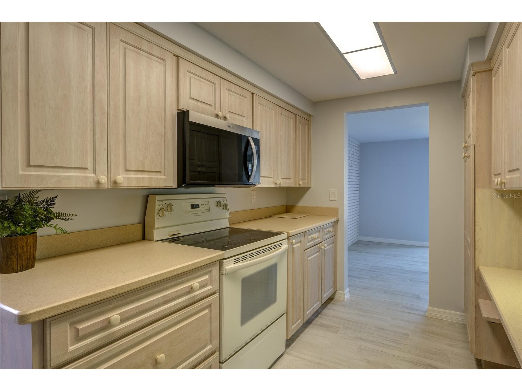 3024 Chase Circle Sarasota FL 34231 A4692134 image16
