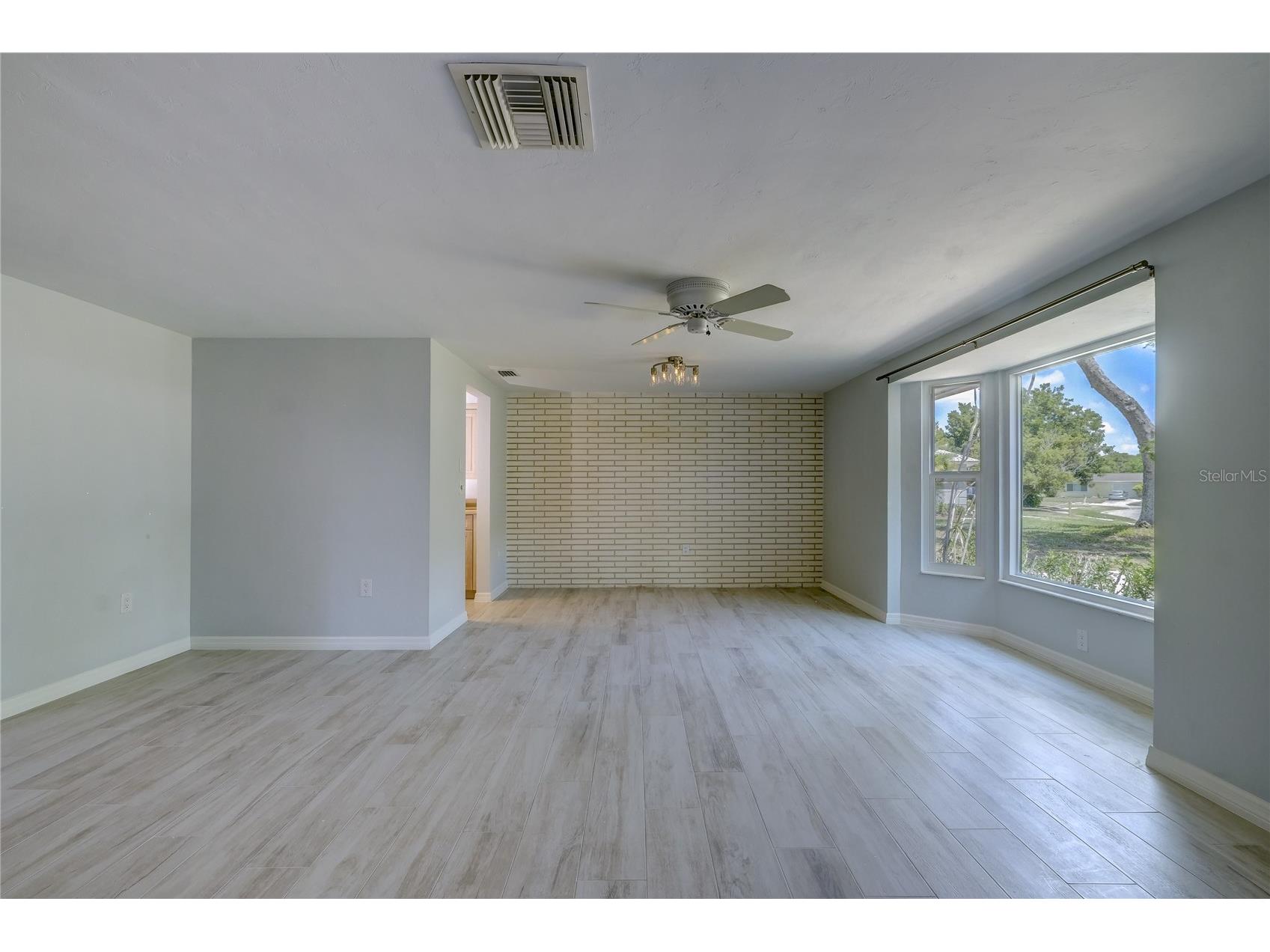 3024 Chase Circle Sarasota FL 34231 A4692134 image3
