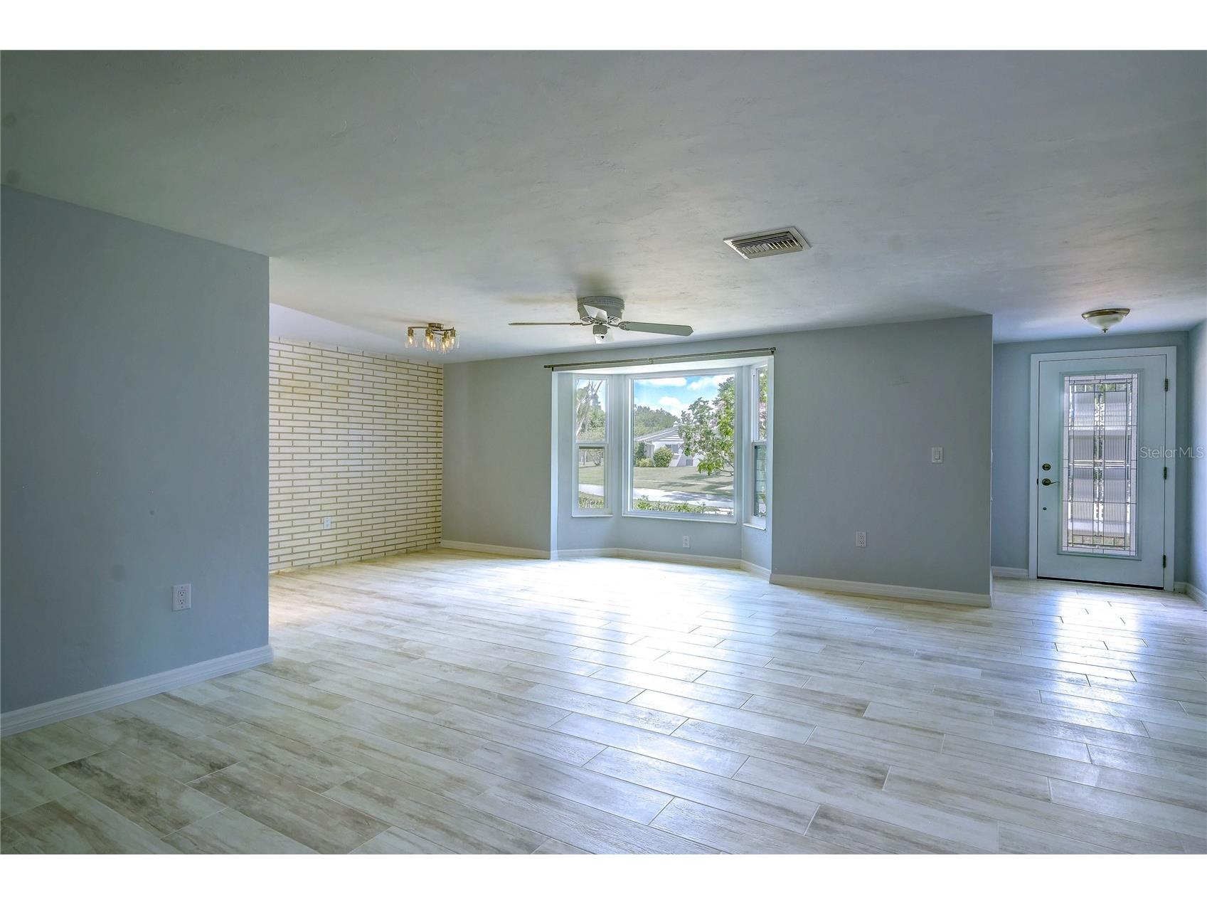 3024 Chase Circle Sarasota FL 34231 A4692134 image5
