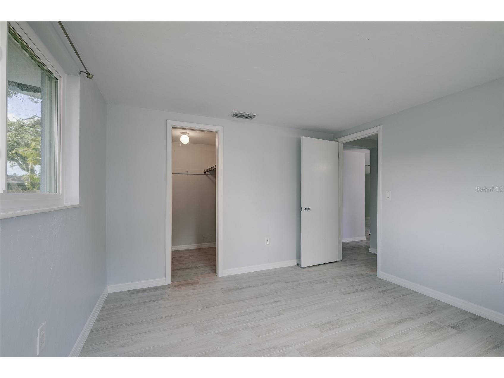 3024 Chase Circle Sarasota FL 34231 A4692134 image8