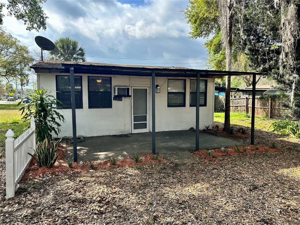 3024 Conway Gardens Road Orlando FL 32806 O6094089 image1