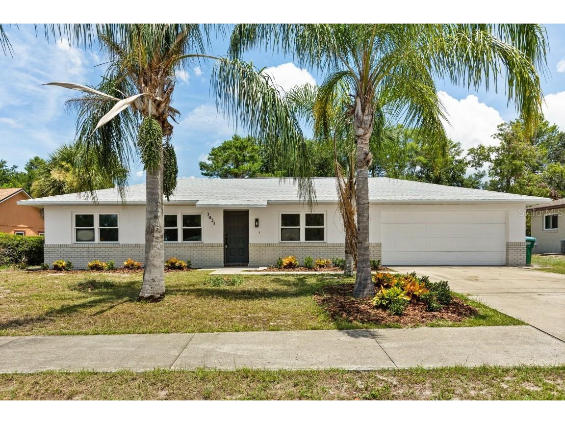 3024 India Boulevard Deltona FL 32738 V4944129 image1
