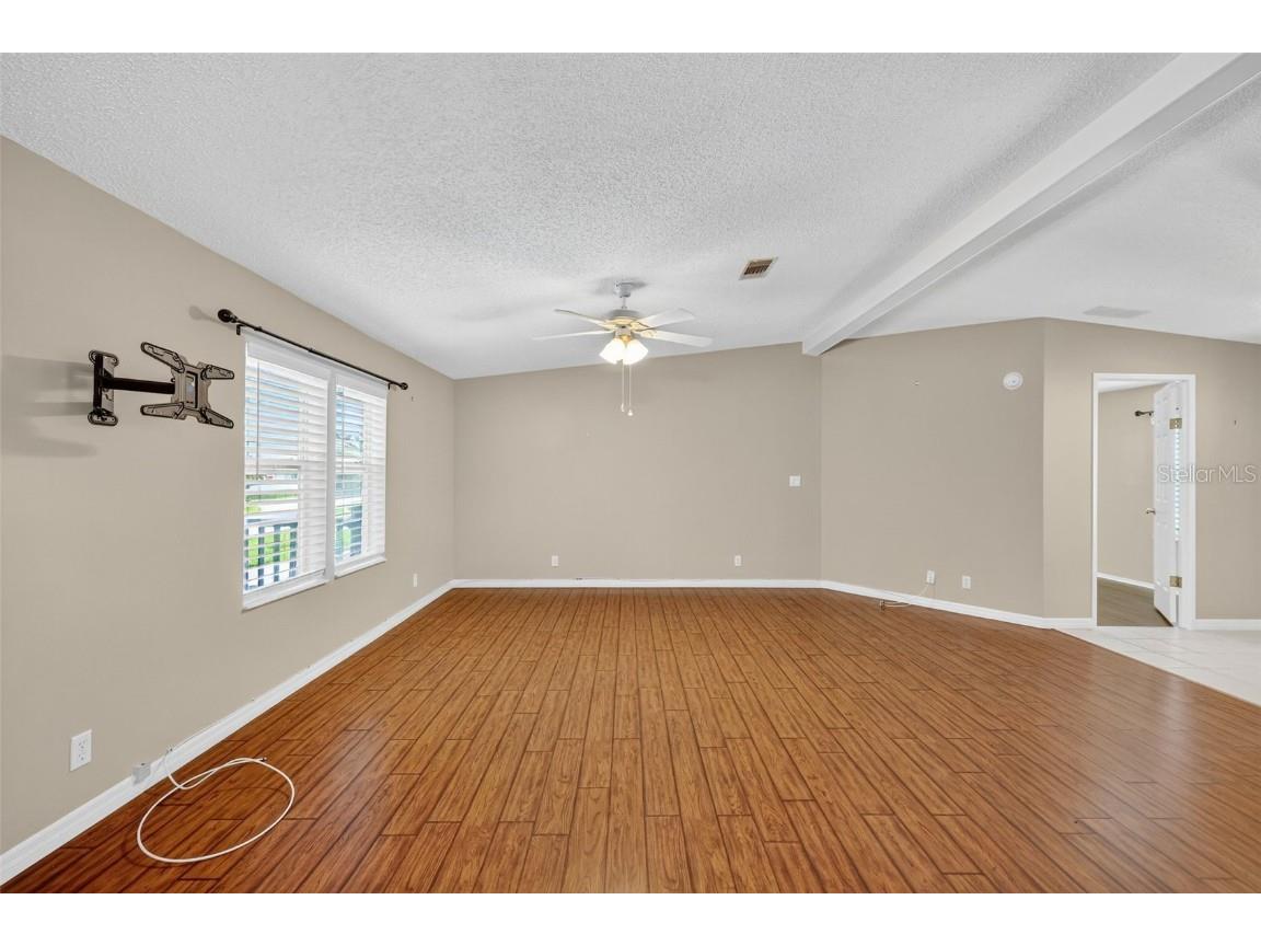 3024 Manatee Road Tavares FL 32778 G5100900 image6