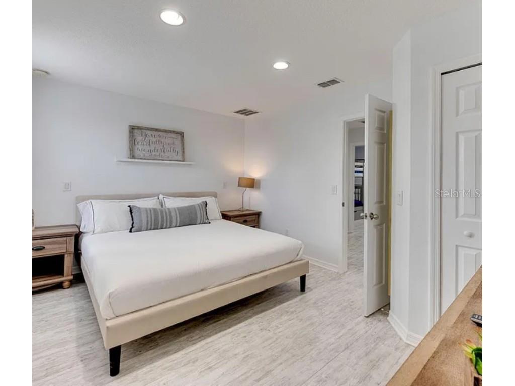 3024 Secret Lake Drive Kissimmee FL 34747 O6353324 image10