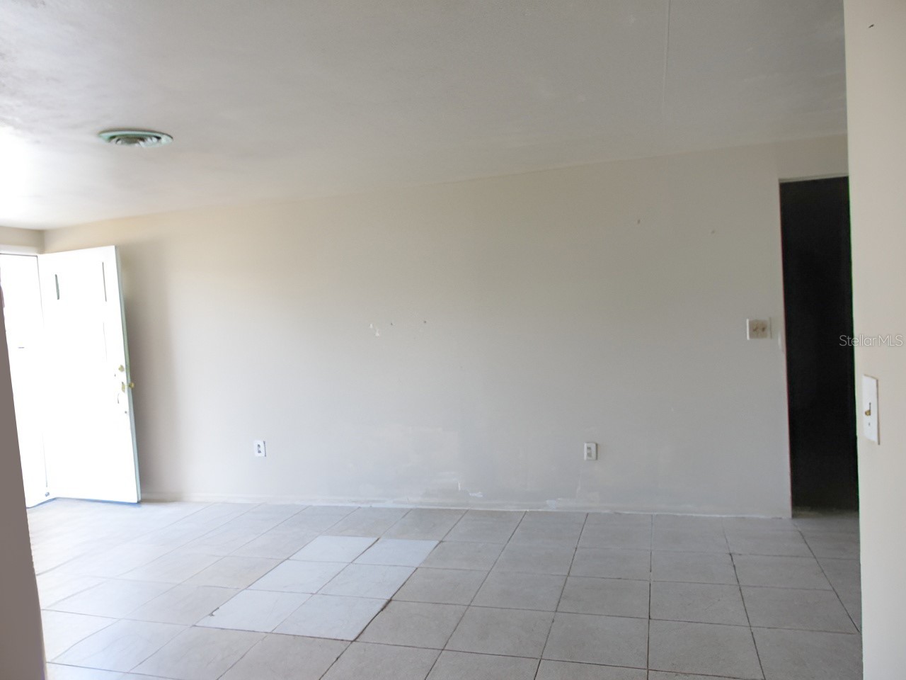 3024 Williamsburg Street Sarasota FL 34231 C7521739 image9