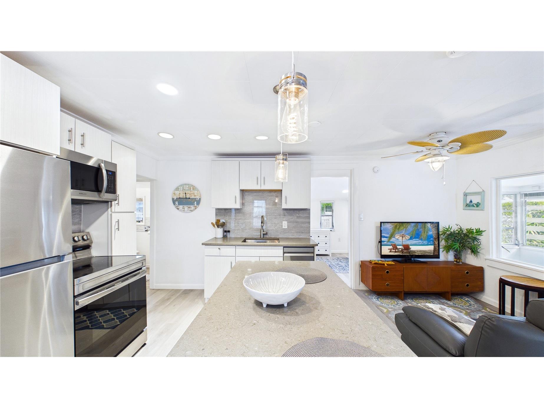 3025 56th Street S Gulfport FL 33707 TB8511439 image12