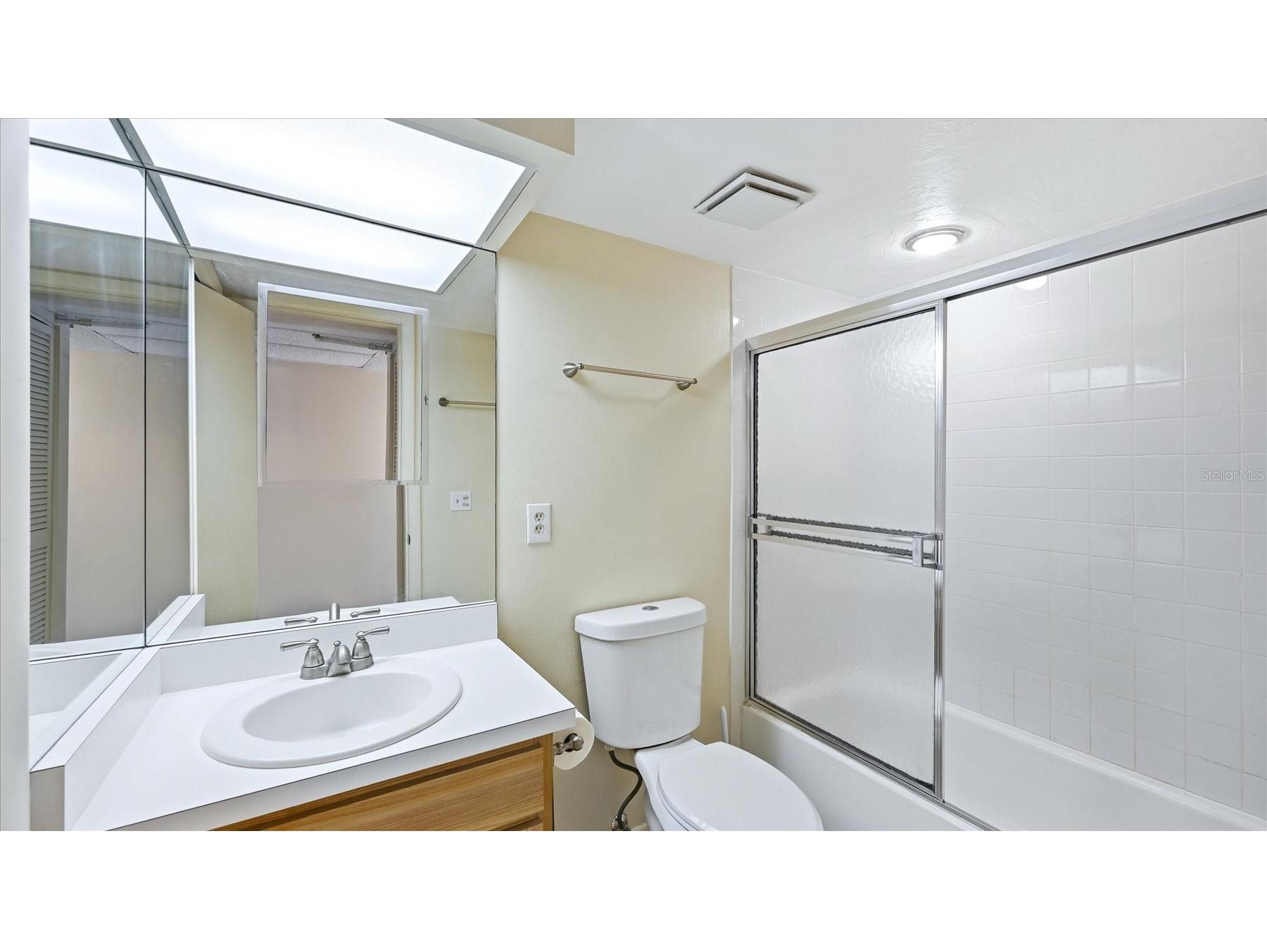 3025 Quail Hollow #17 Sarasota FL 34235 A4691045 image19