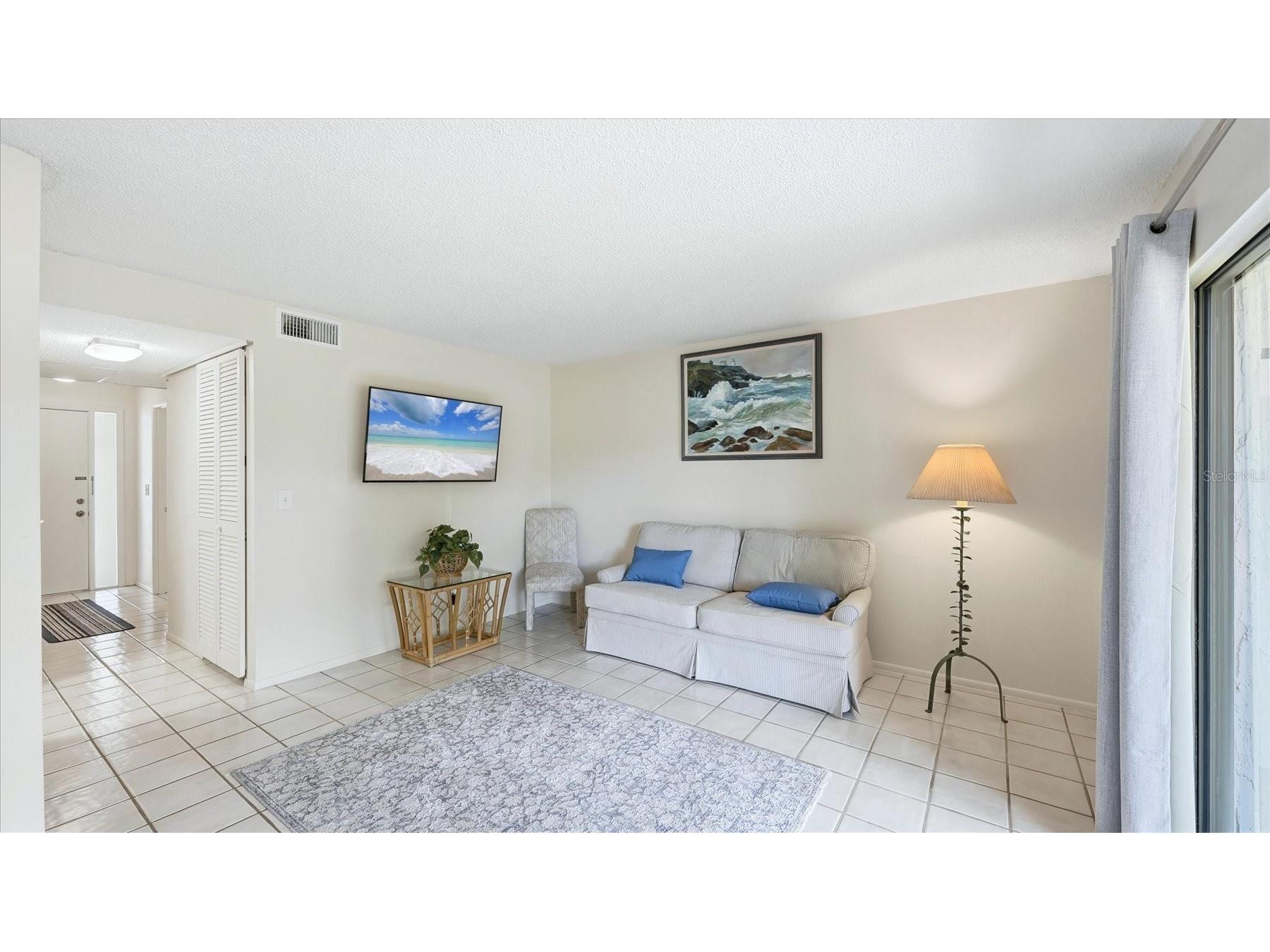 3025 Quail Hollow #17 Sarasota FL 34235 A4691045 image7
