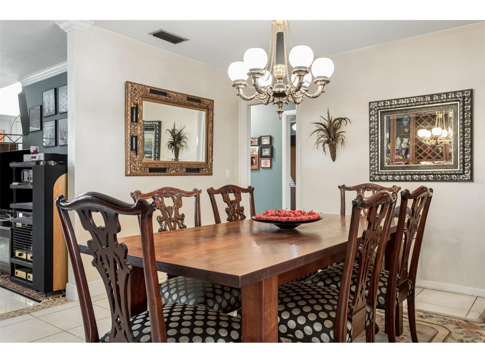 3025 Samara Drive Tampa FL 33618 TB8485204 image7