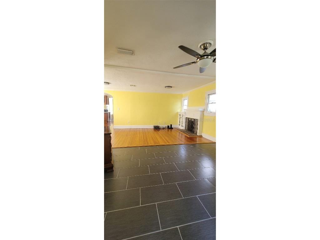 3026 Burlington Avenue N Saint Petersburg FL 33713 TB8454218 image2