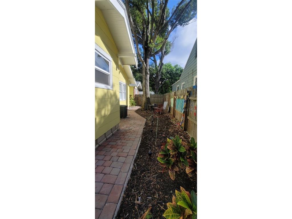 3026 Burlington Avenue N Saint Petersburg FL 33713 TB8454218 image25