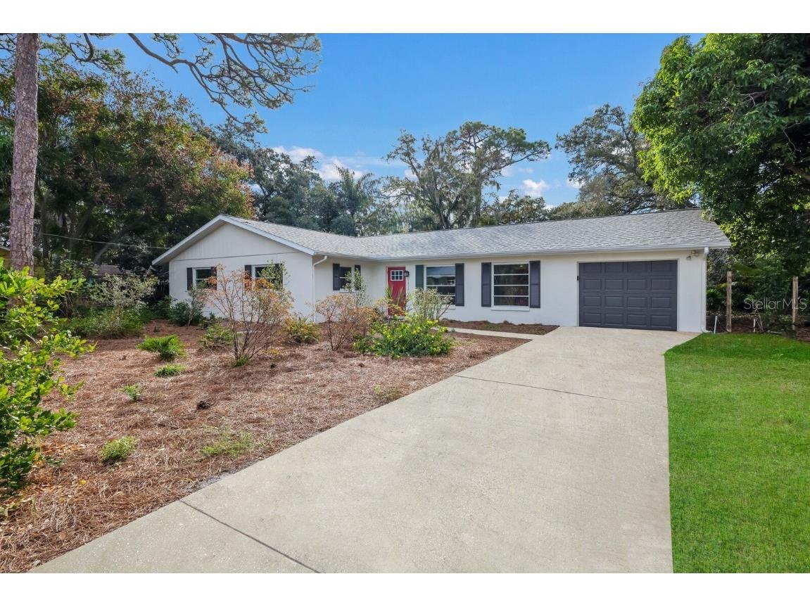 3026 Hillview Street Sarasota FL 34239 A4587225 image1