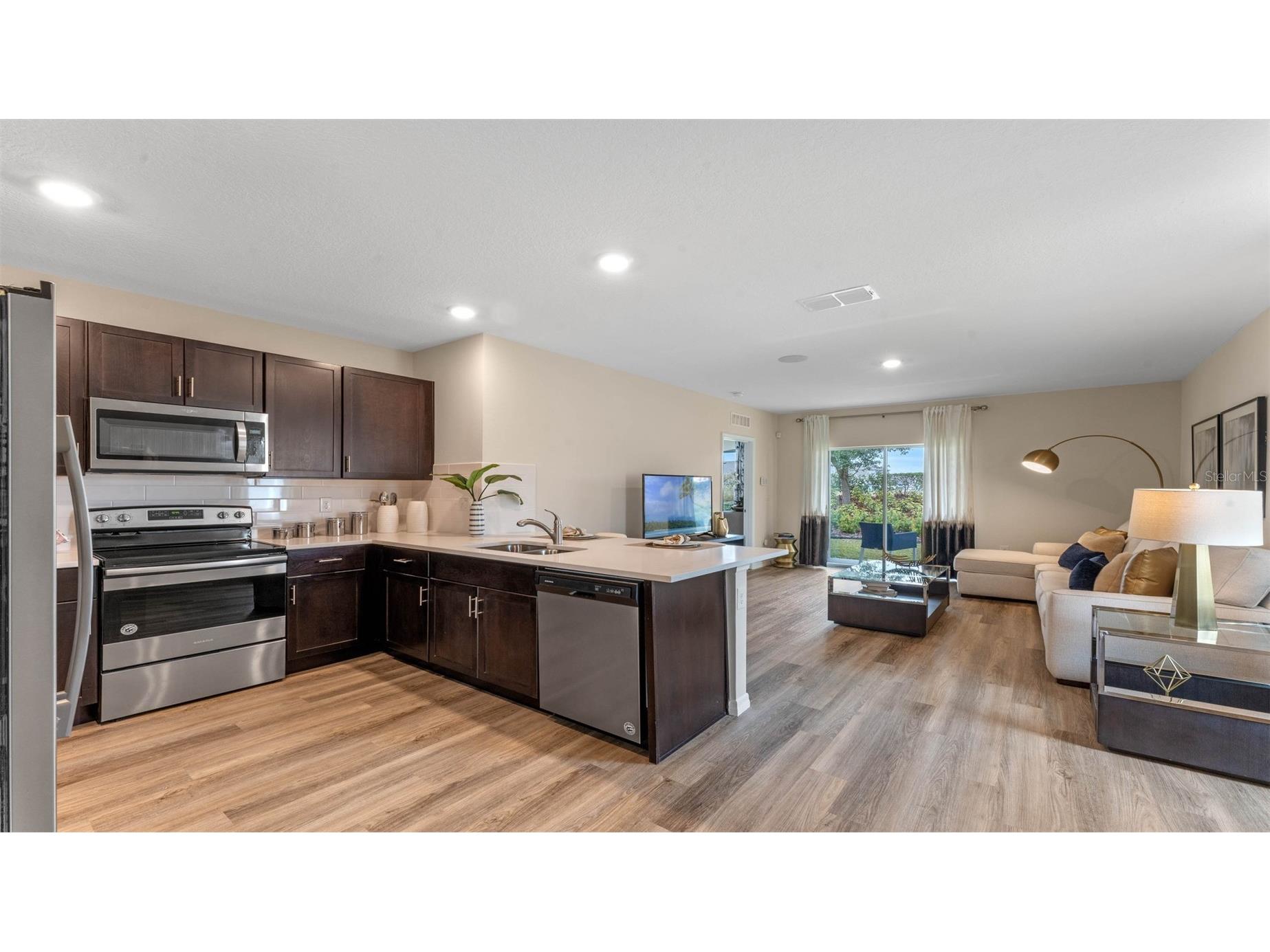 3026 House Finch Road Saint Cloud FL 34773 O6396711 image6