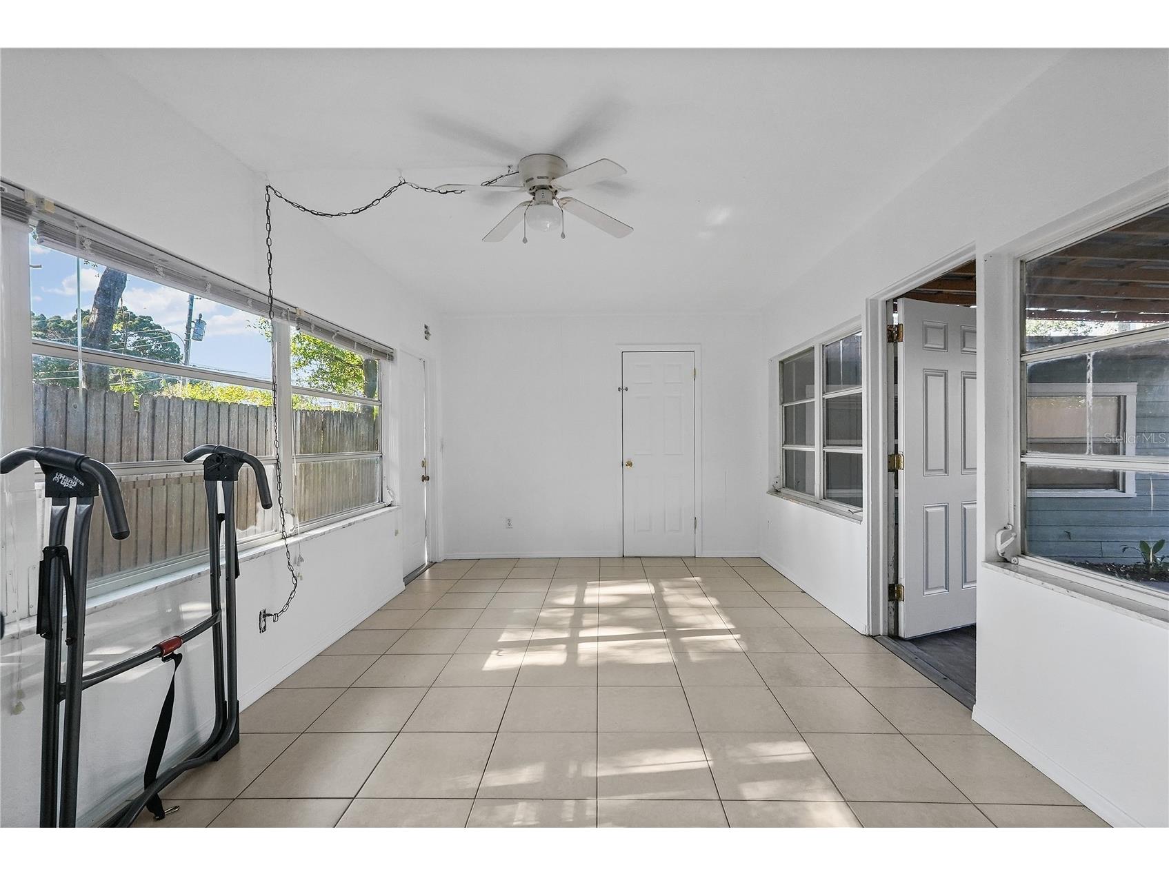 3027 Burlington Avenue N Saint Petersburg FL 33713 TB8503955 image22