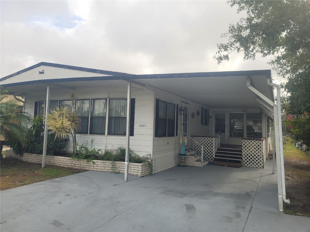 3027 Galaxy Lane Lakeland FL 33801 - Blue Lake L4957780 image1