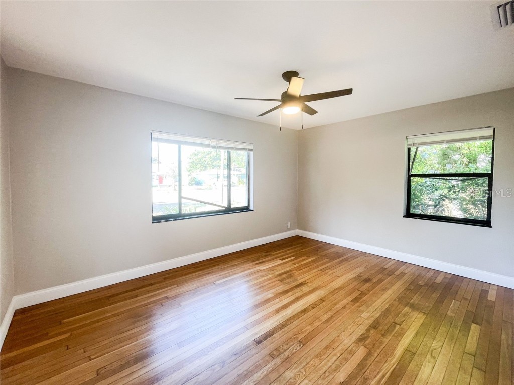 3028 9th Avenue N Saint Petersburg FL 33713 TB8421749 image10