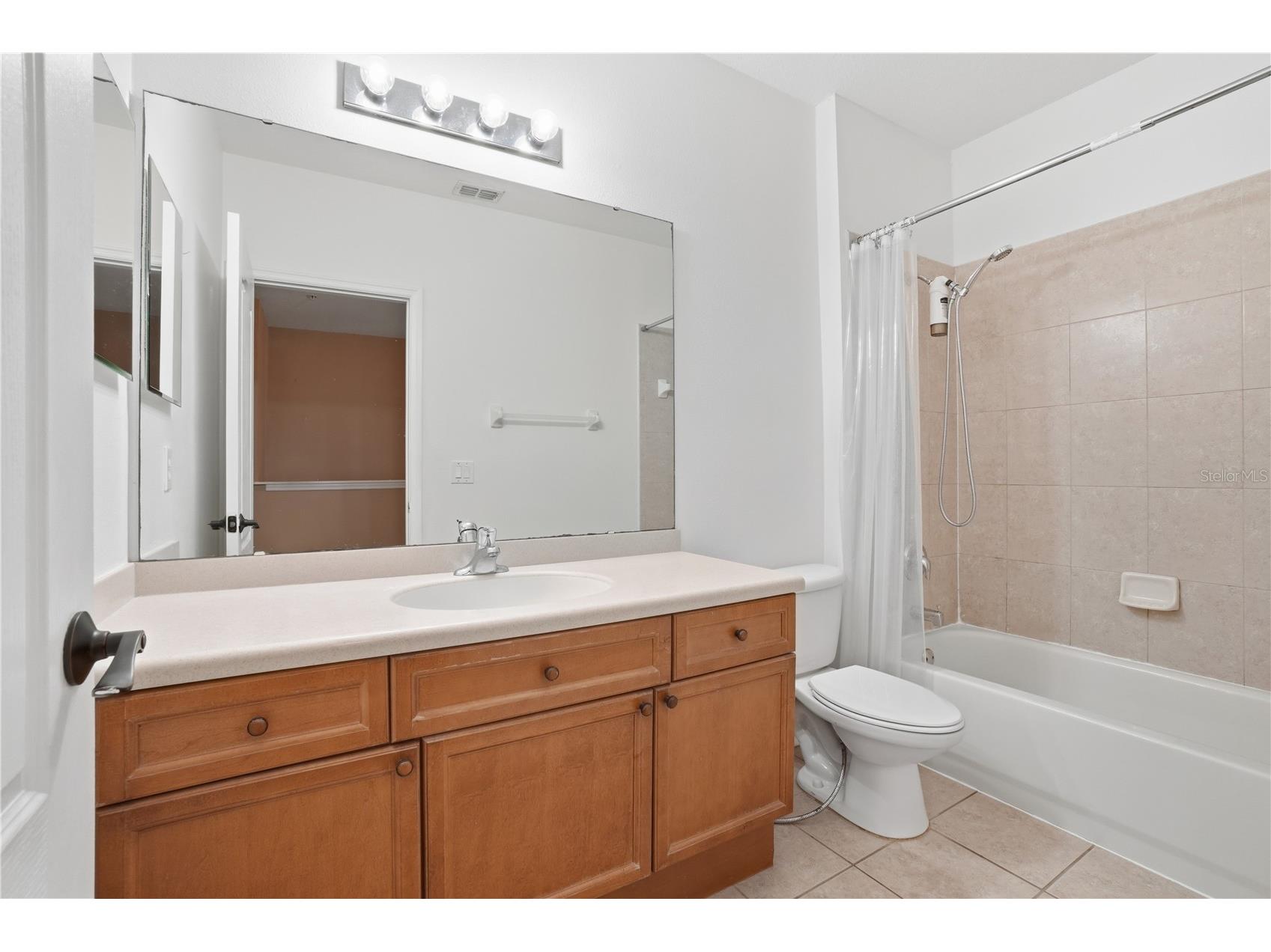 3028 Capri Isle Way Orlando FL 32835 O6406454 image25