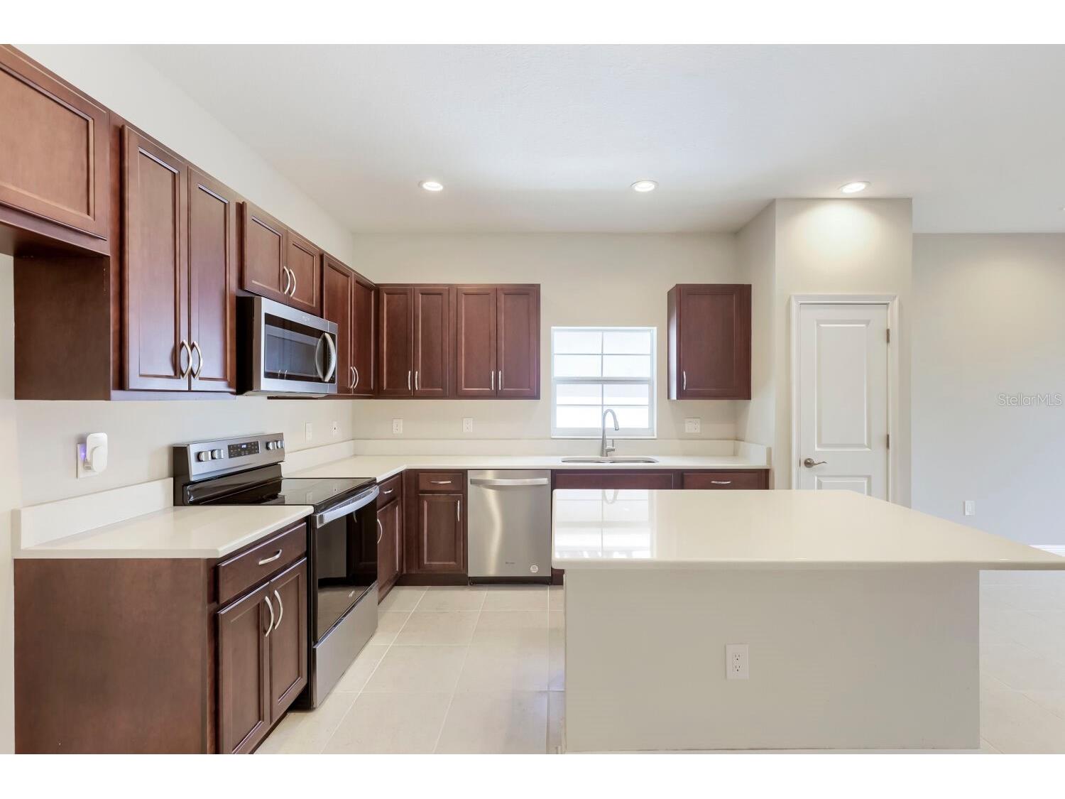 3029 54th Avenue N Saint Petersburg FL 33714 TB8522851 image5