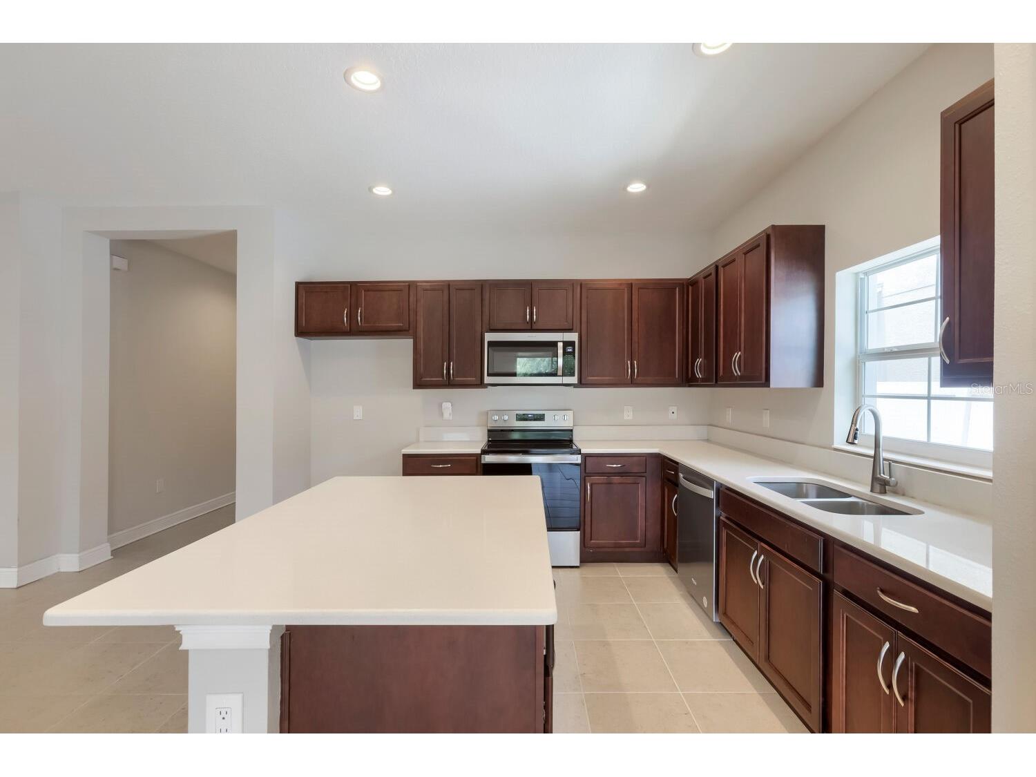 3029 54th Avenue N Saint Petersburg FL 33714 TB8522851 image7