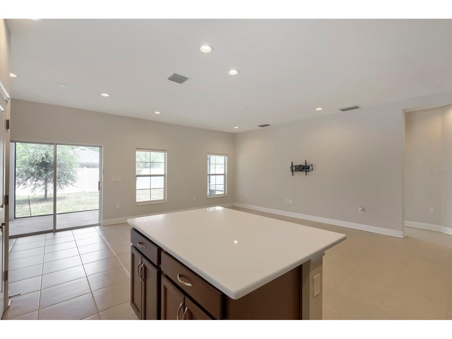 3029 54th Avenue N Saint Petersburg FL 33714 TB8522851 image8