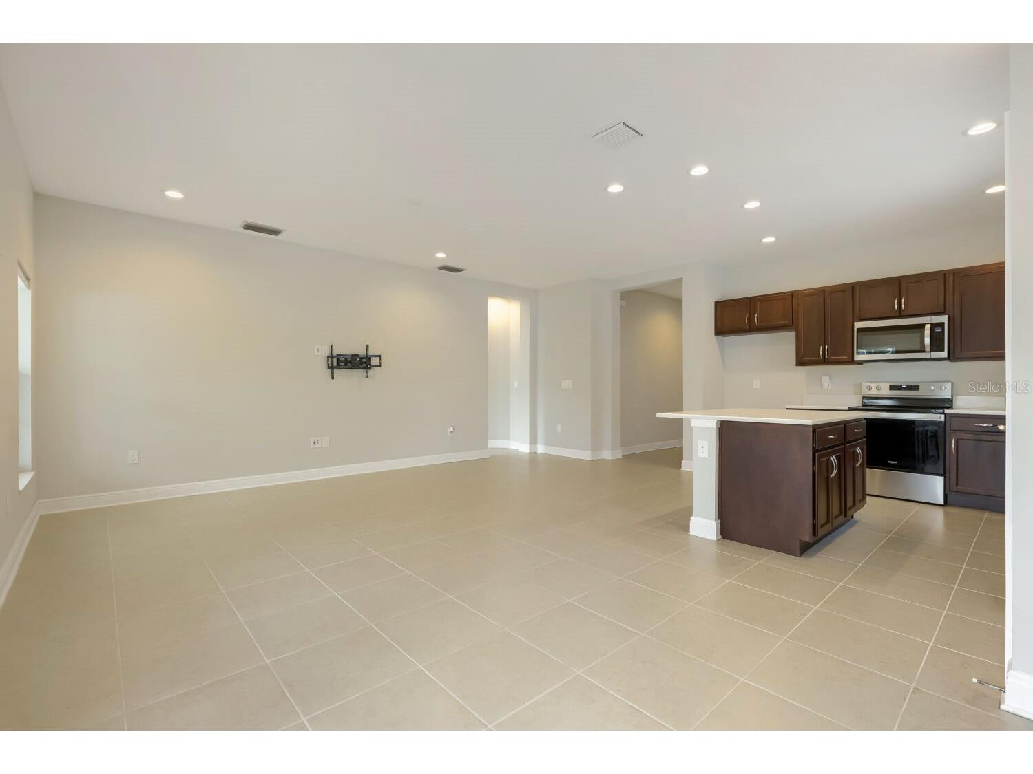 3029 54th Avenue N Saint Petersburg FL 33714 TB8522851 image9
