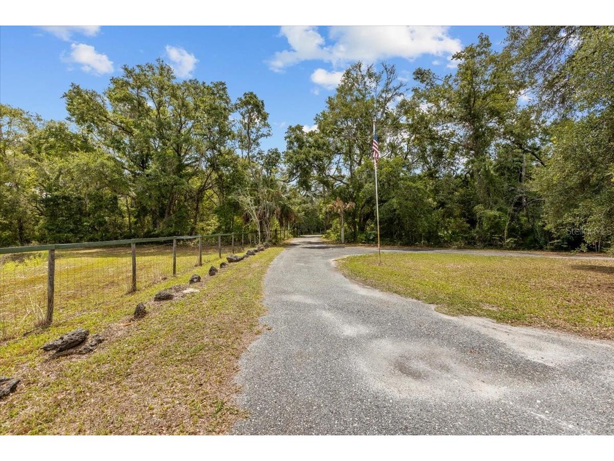 303/305 NE 290th Avenue Old Town FL 32680 GC537685 image13