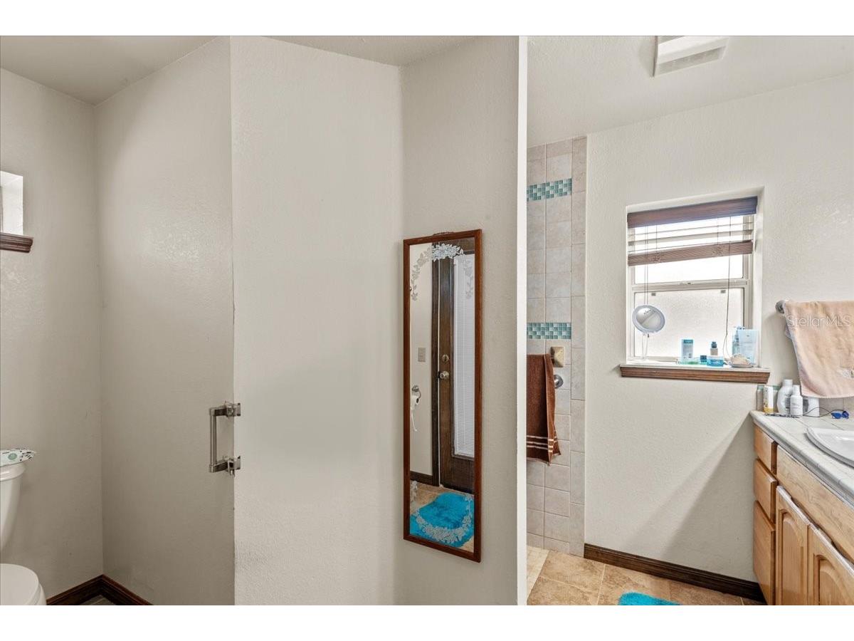 303/305 NE 290th Avenue Old Town FL 32680 GC537685 image7