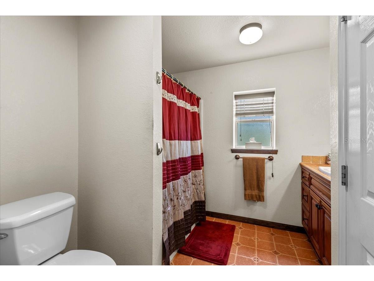 303/305 NE 290th Avenue Old Town FL 32680 GC537685 image9