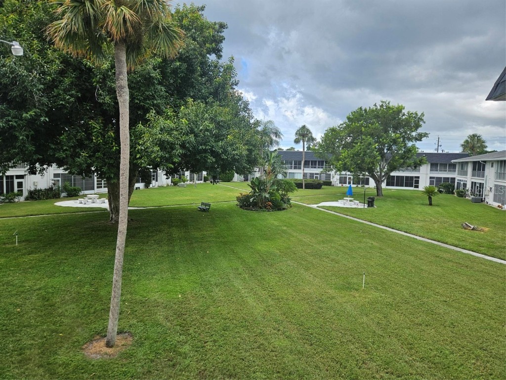 303 47th Avenue Dr W #352 Bradenton FL 34207 A4663770 image12