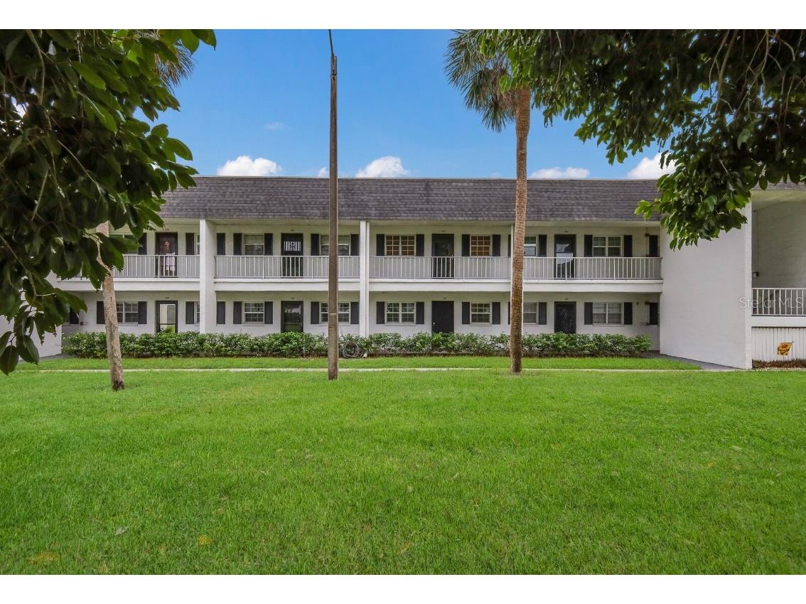 303 47th Avenue Drive W #154 Bradenton FL 34207 A4585490 image1