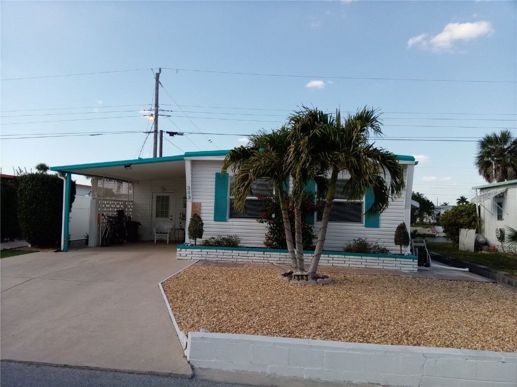 303 52nd Avenue W Bradenton FL 34207 D6129934 image1