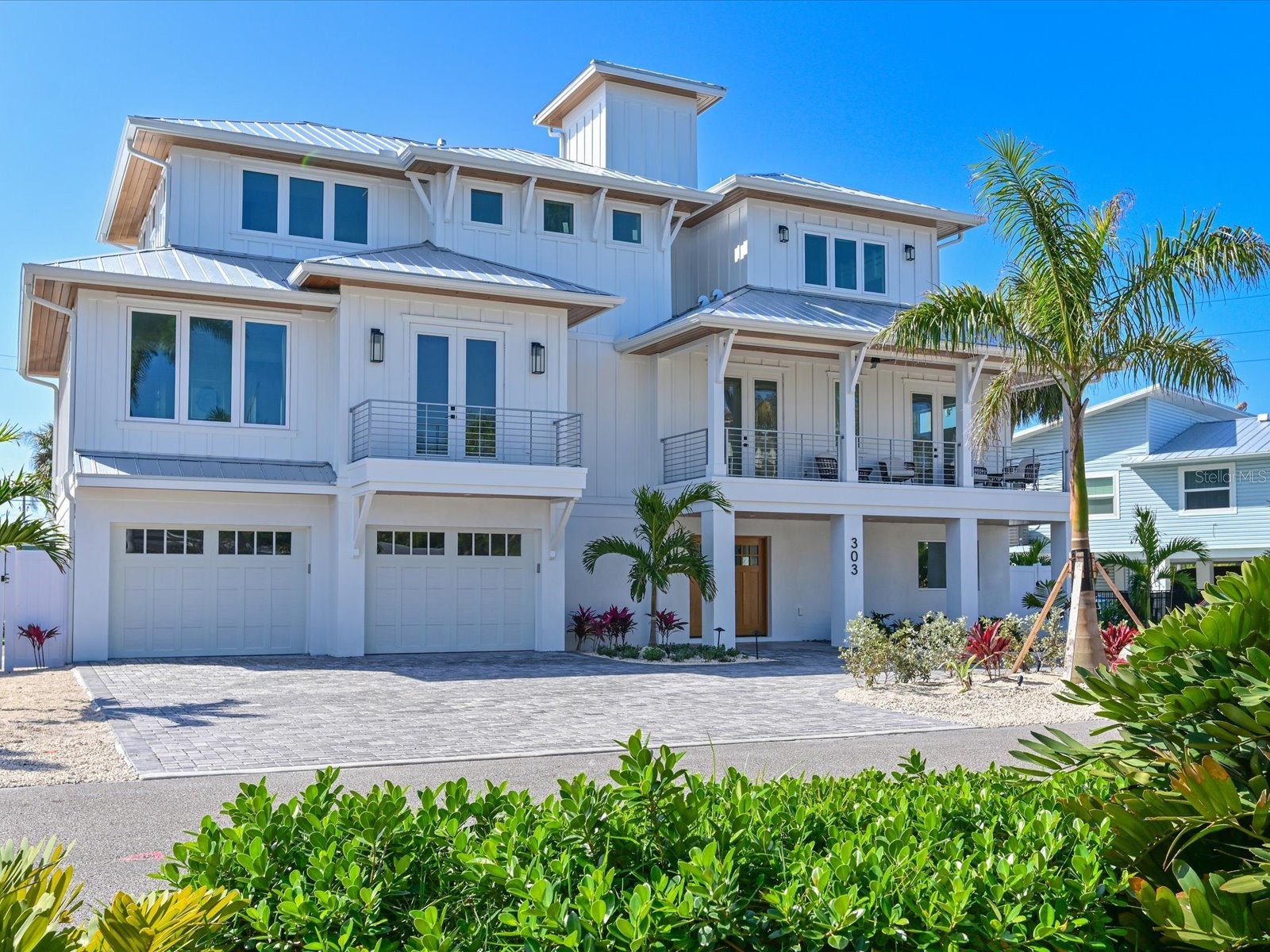 303 55th Street Holmes Beach FL 34217 A4685639 image1