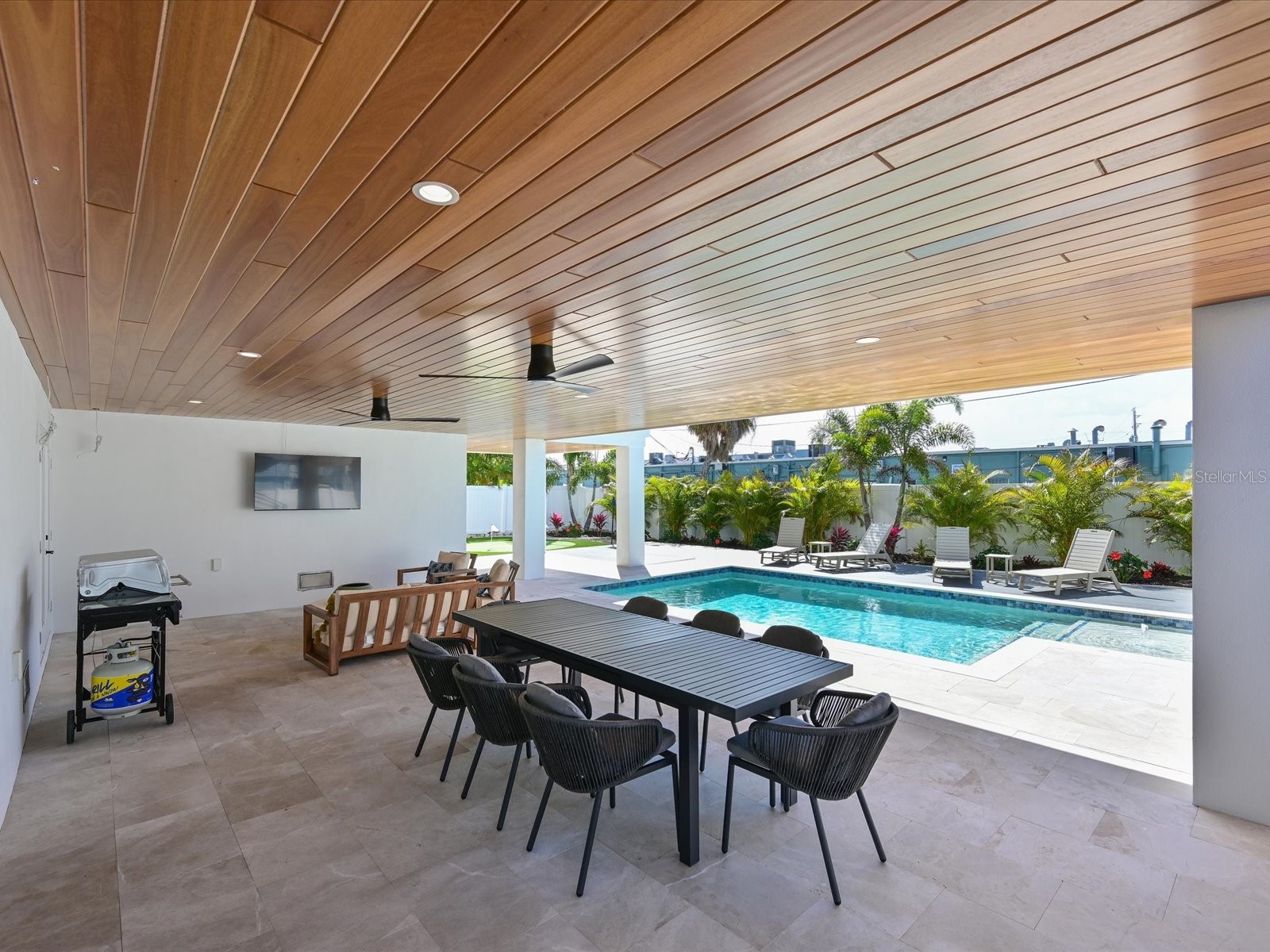 303 55th Street Holmes Beach FL 34217 A4685639 image40