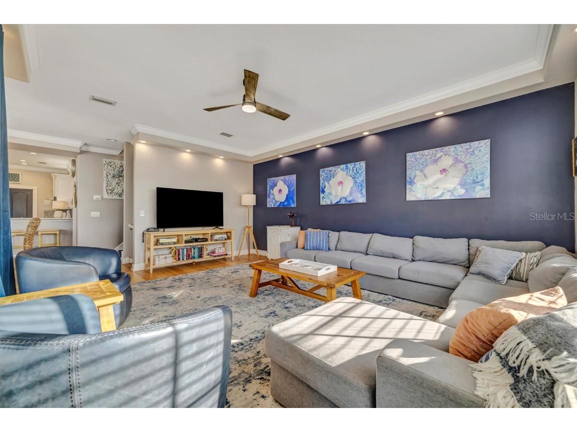 303 58th Street Holmes Beach FL 34217 A4674192 image10