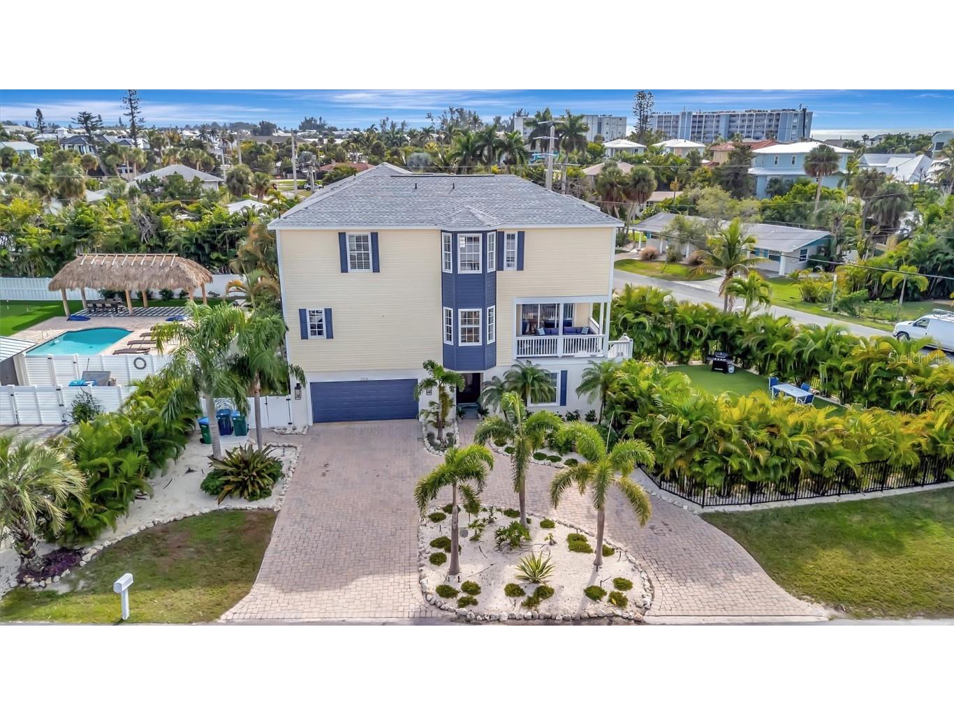 303 58th Street Holmes Beach FL 34217 A4674192 image4