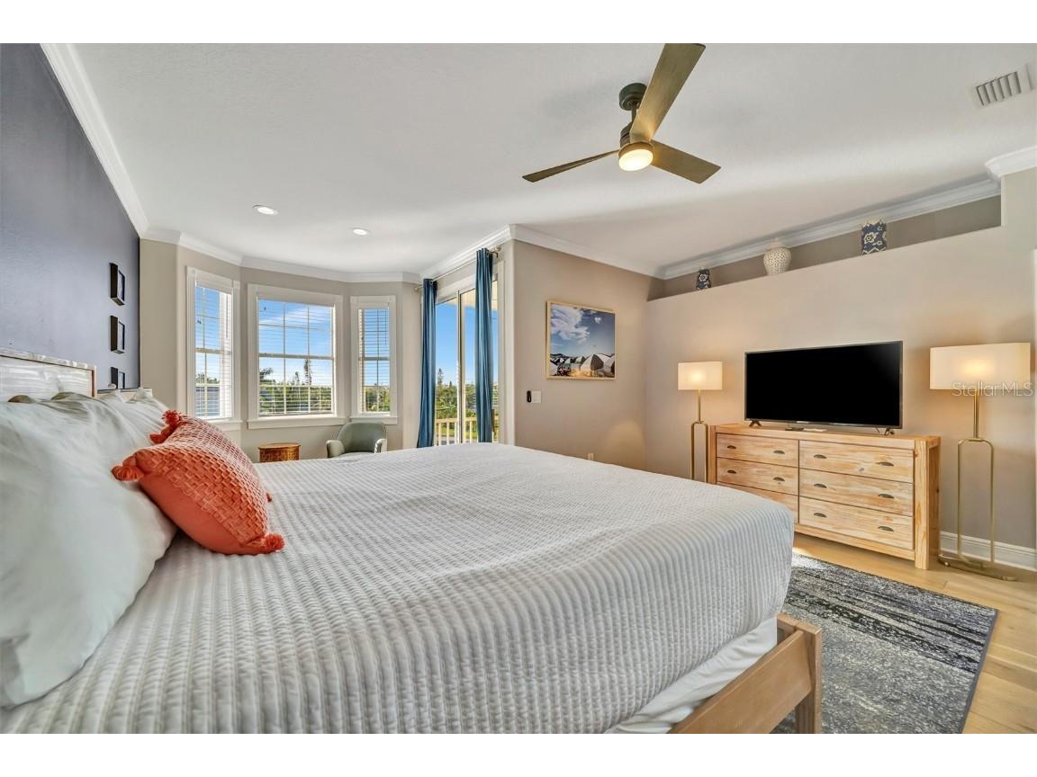 303 58th Street Holmes Beach FL 34217 A4674192 image41