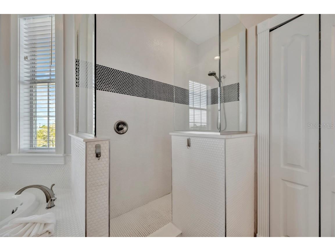 303 58th Street Holmes Beach FL 34217 A4674192 image45