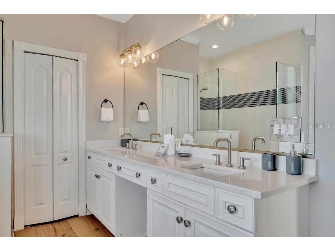 303 58th Street Holmes Beach FL 34217 A4674192 image50