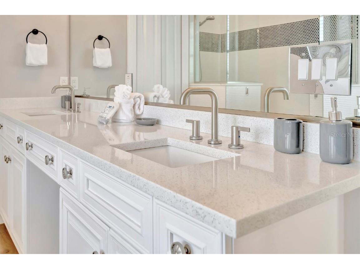 303 58th Street Holmes Beach FL 34217 A4674192 image51