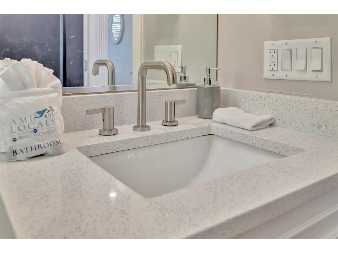 303 58th Street Holmes Beach FL 34217 A4674192 image60