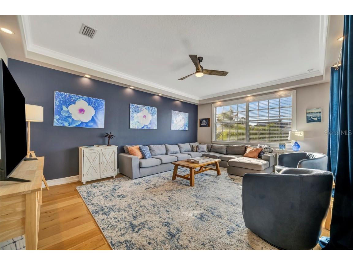 303 58th Street Holmes Beach FL 34217 A4674192 image7