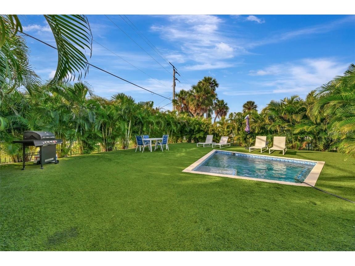 303 58th Street Holmes Beach FL 34217 A4674192 image73