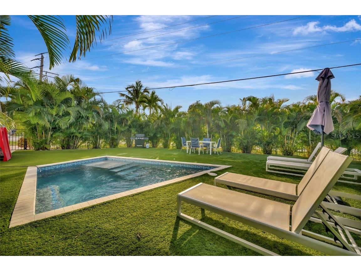 303 58th Street Holmes Beach FL 34217 A4674192 image76