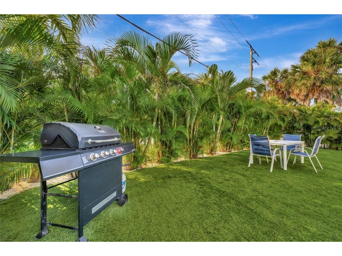 303 58th Street Holmes Beach FL 34217 A4674192 image78