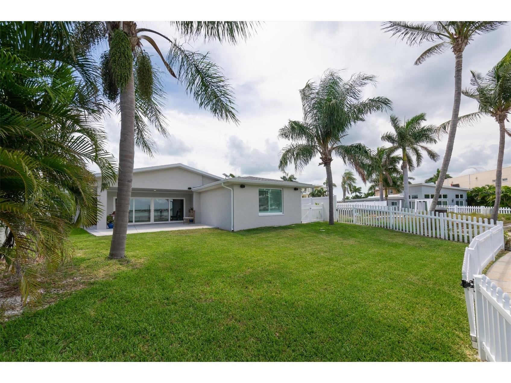 303 Bath Club Boulevard N North Redington Beach FL 33708 - GULF INTRACOASTAL WATERWAY TB8521928 image40