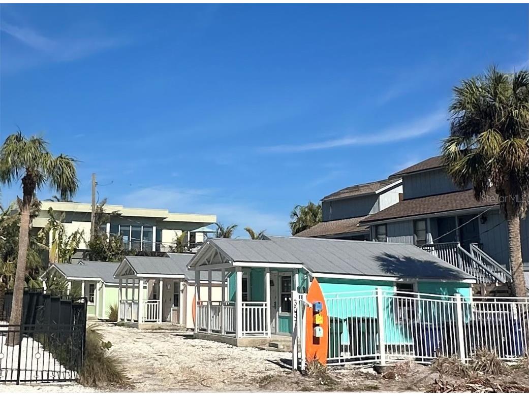 303 Beach Road Sarasota FL 34242 - SIESTA KEY BEACH A4637947 image1