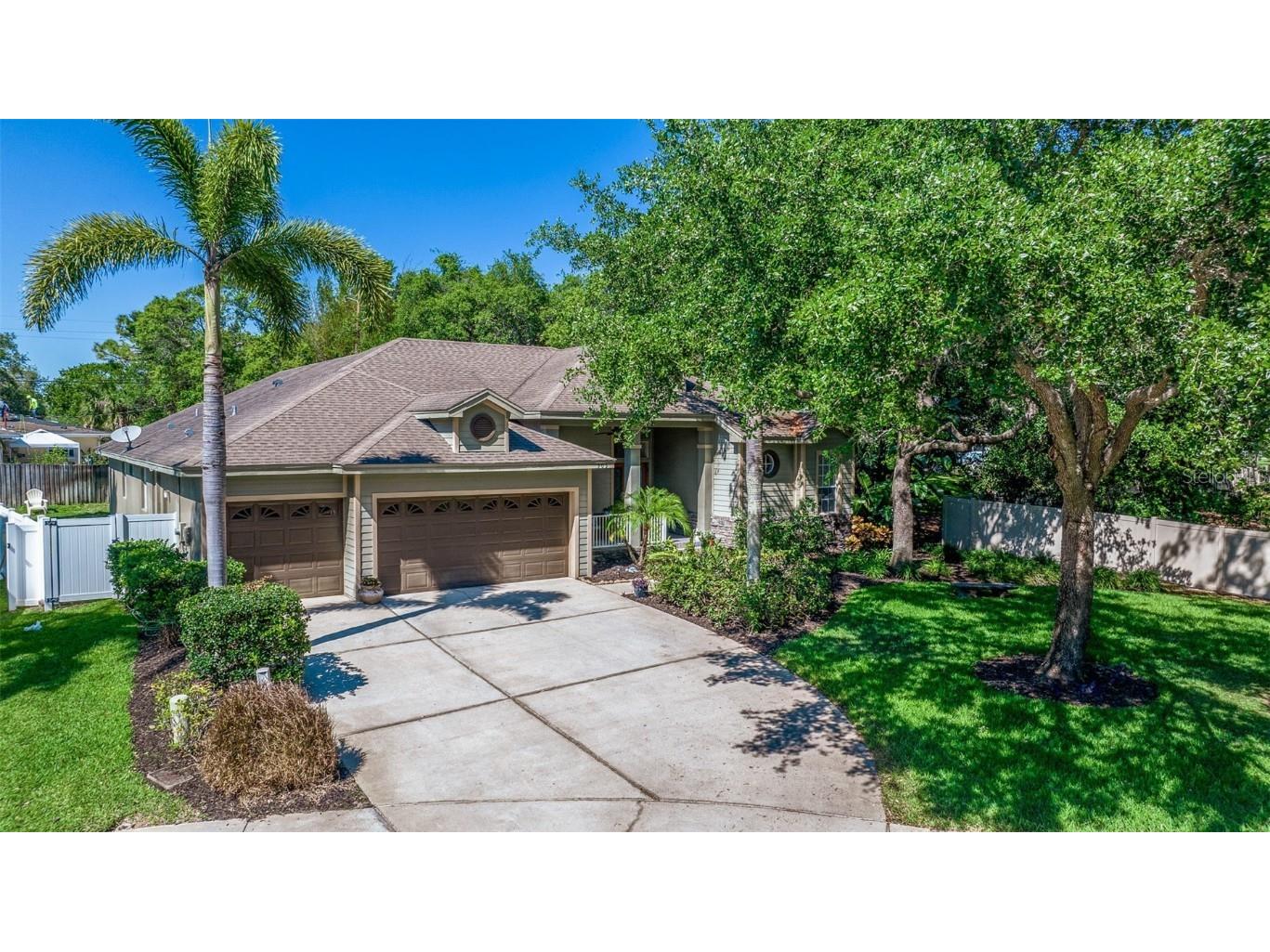 303 Charleston Avenue Crystal Beach FL 34681 U8235841 image1