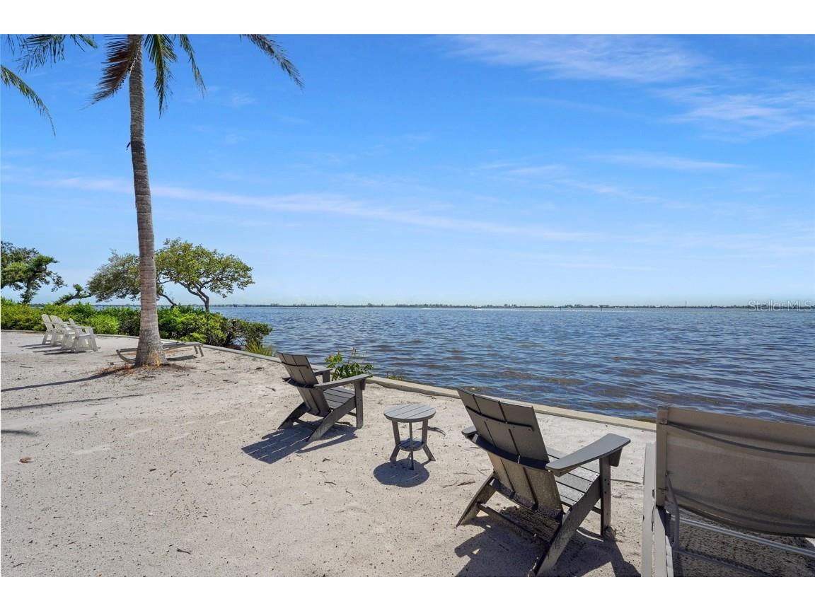 303 Compass Point Drive #101 Bradenton FL 34209 A4661239 image15