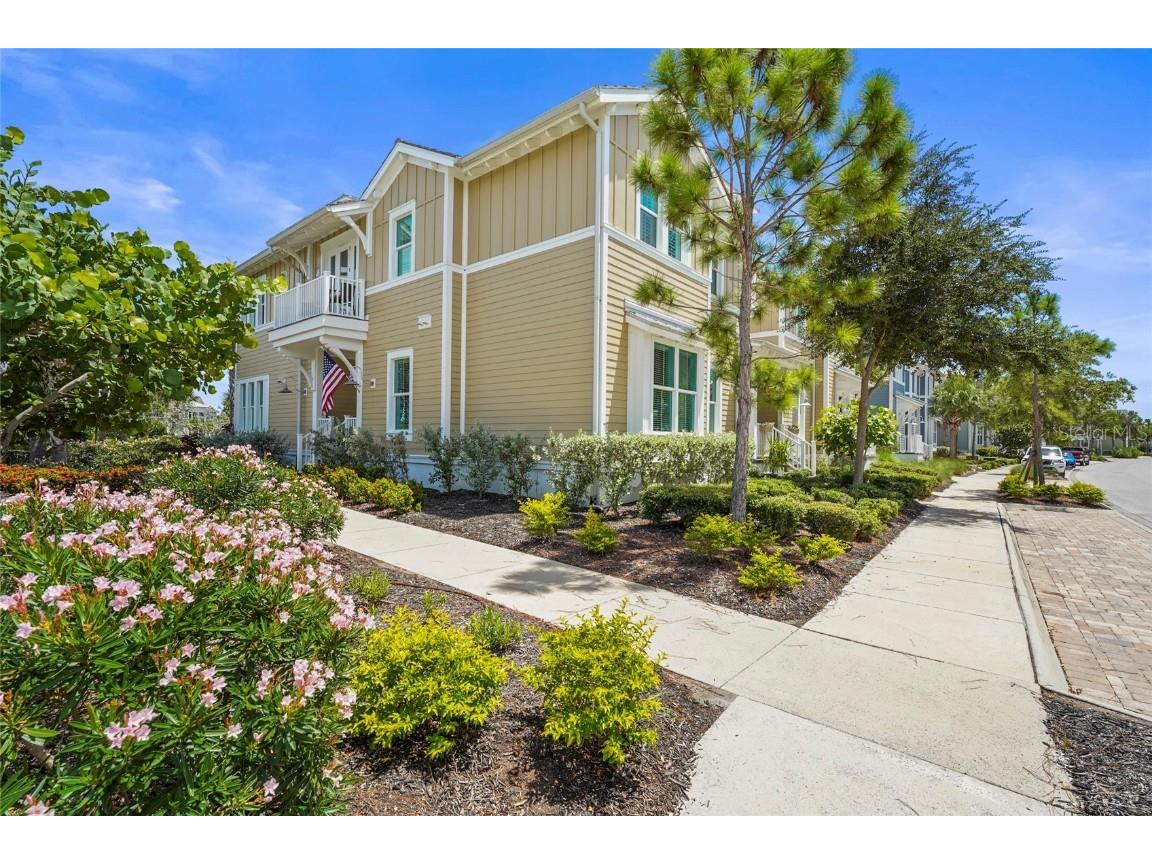 303 Compass Point Drive #101 Bradenton FL 34209 A4661239 image2